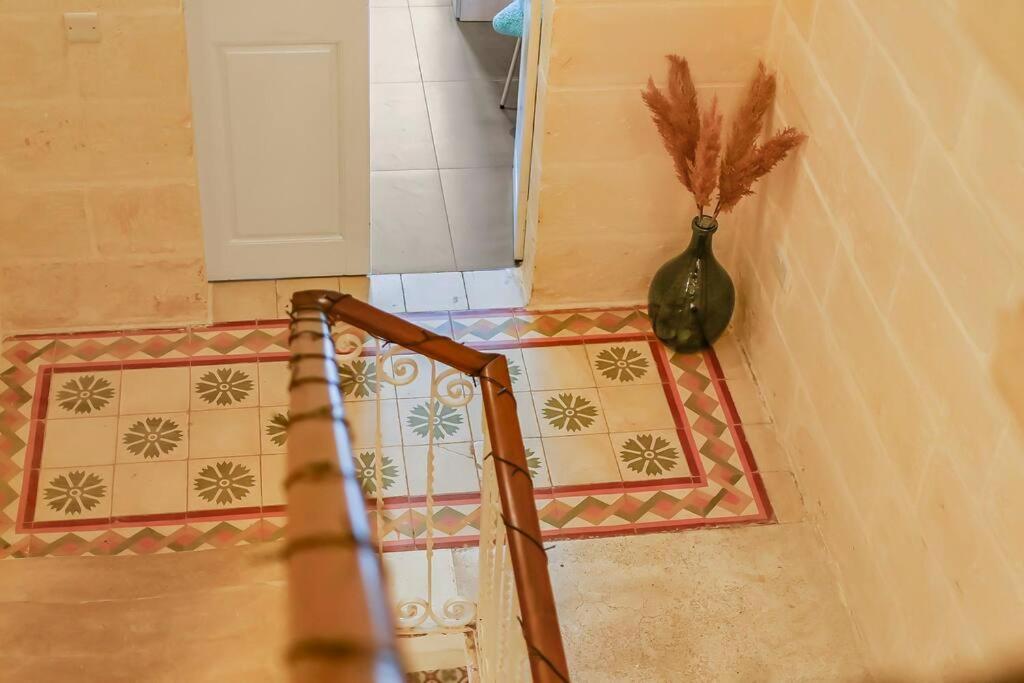 Sliema Unique 4 Bedroom Townhouse Off The Beach Exterior foto